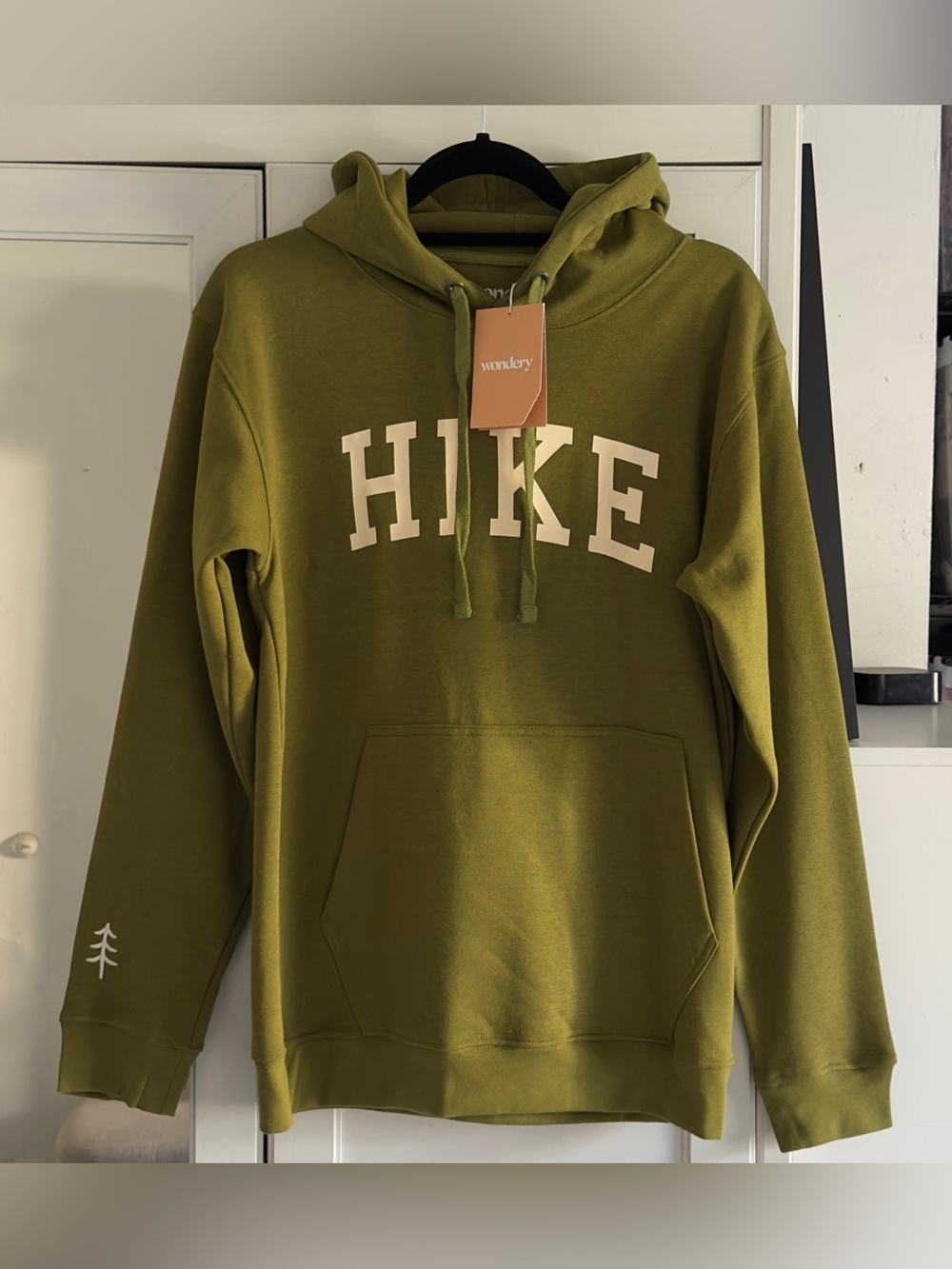 Wondery Outdoors Hike Pullover Hoodie in Matcha Green Size Small